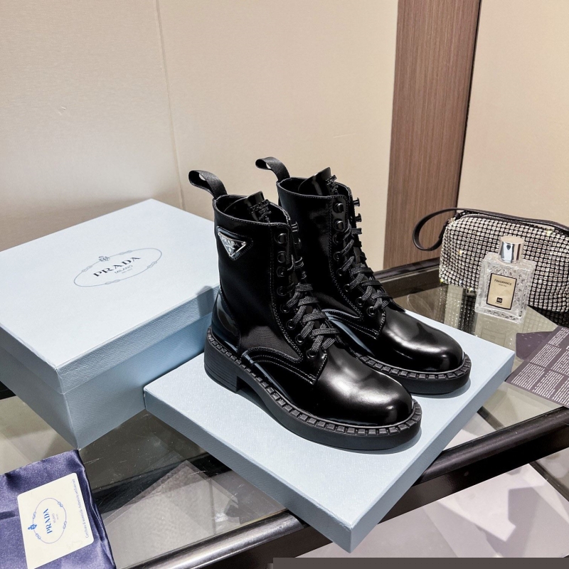 Pra*a boots